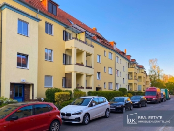 Ruhige und zentrale 2-Zimmer Wohnung mit großem Potential (BALD BEZUGSFREI!!), 13583 Berlin, Etagenwohnung
