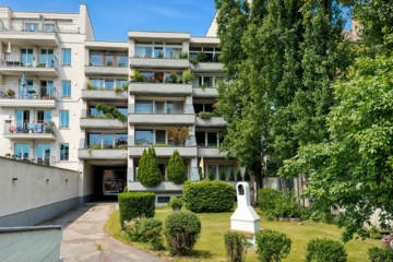 Loftartige 2-Zimmer Wohnung mit 2 Loggien und 2 PKW-Stellplätzen in Neukölln, 12055 Berlin, Wohnung