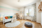 Einrichtungsbeispiel Kinderzimmer - Mehrgenerationen-Traum: Zweifamilienhaus nahe Baumschulenweg mit Entwicklungsbedarf und Potenzial!