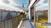 Balkon - Leben im Architektenhaus – Bezugsfreies 2-Zimmer Apartment in den Treptower Zwillingen